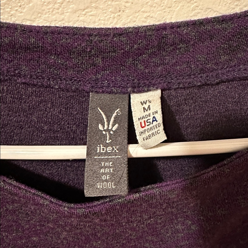 Ibex Women’s 100% wool shirt, size medium - Picture 3 of 8